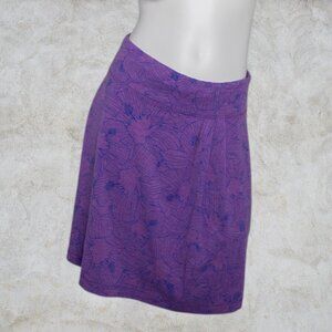 Title Nine Pleated Purple Stretch Skirt w/ Blue Floral Outline & Interior Pocket